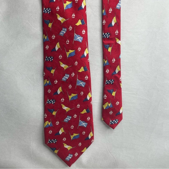 Lands End Nautical Tie 100% Silk Sea Flags Sailboats Boats Pattern Necktie Red - Picture 3 of 13